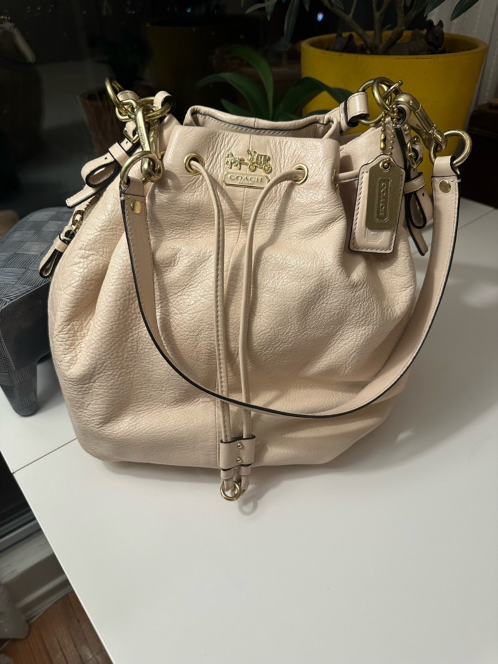 Coach Madison Marielle Drawstring Bag - Cream Pebbled Leather